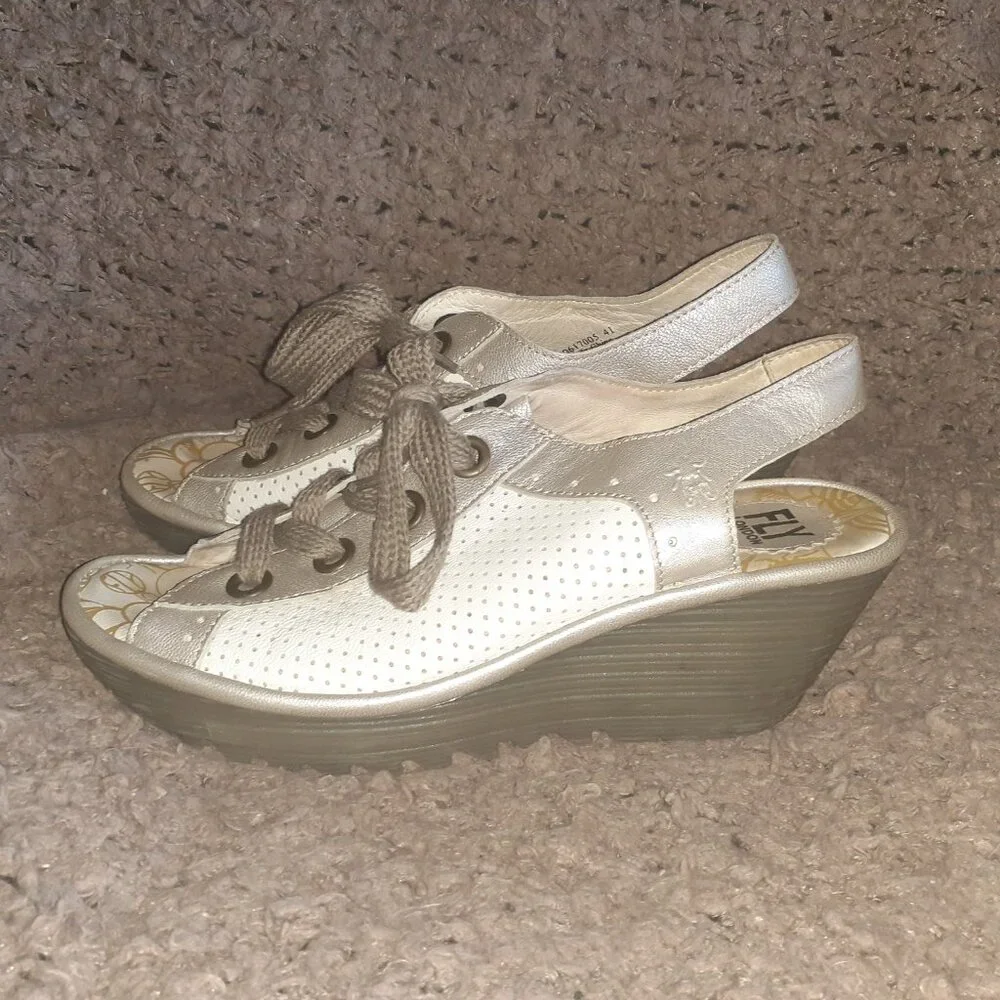 FLY LONDON-Yuta-Cream Leather/Metallic-Lace-Up Wedge-Perforated-Sz 41-Excellent